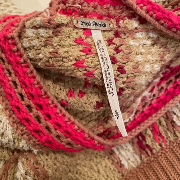 NWT XS FREE PEOPLE Show me love crop pullover sweater sweet child combo tan pink - Picture 10 of 11